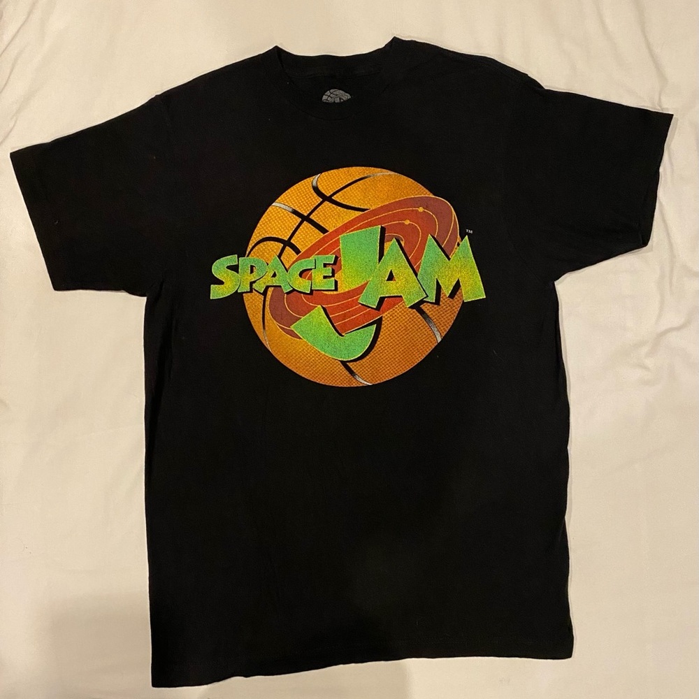Vintage 90s Space Jam Basketball T-Shirt - Retro Looney Tunes Tee